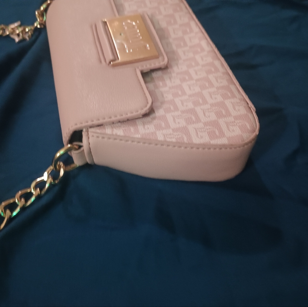 Juicy Couture Light Pink Logo Shoulder Bag - Picture 8 of 16